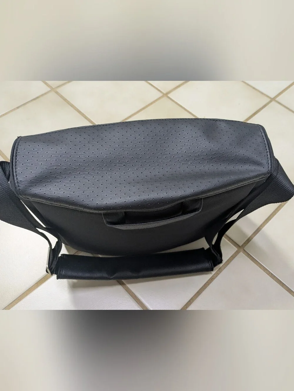 Bose SoundDock Portable Travel Bag Carrying Case With Shoulder Strap Black